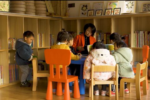 婴幼儿托育效劳与治理（专业代码：520802）